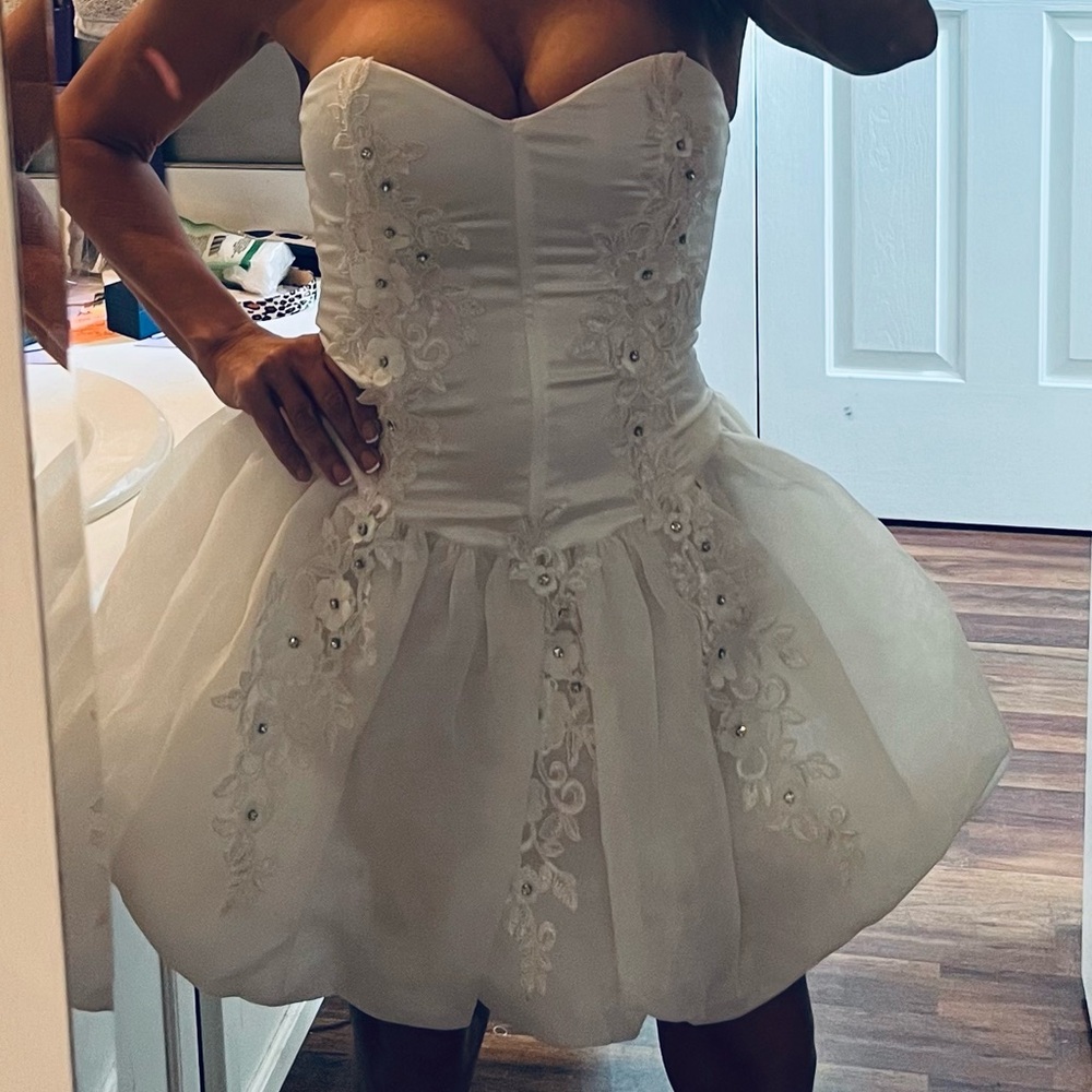 EUC vintage Betsy Johnson 80’s style White Corset Satin/jeweled/tulle dress.